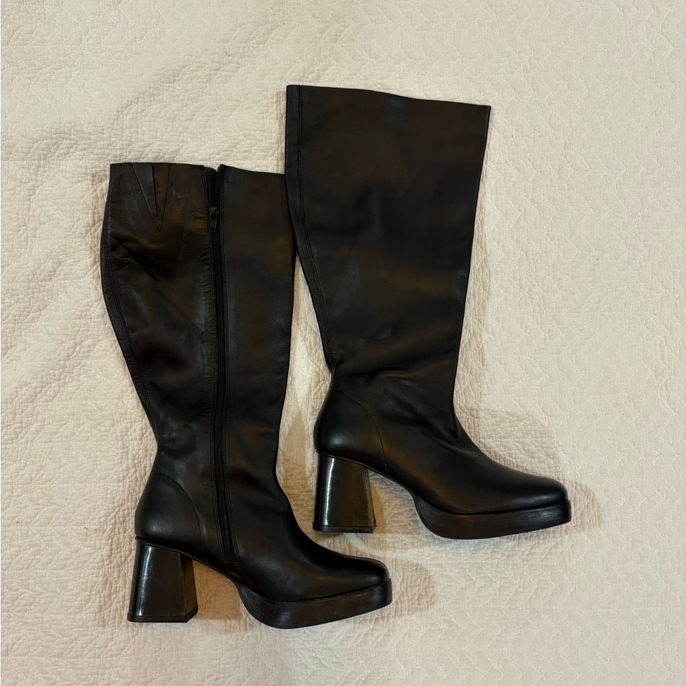 Classic Black Knee-High Platform Boots - Women's
